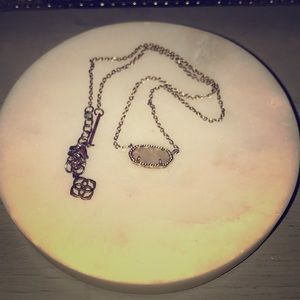 •Kendra Scott Necklace•